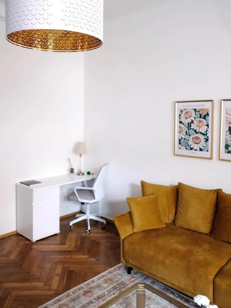 Neue Wohnung Im Zentrum Von Graz Fuer 2-3 Personen