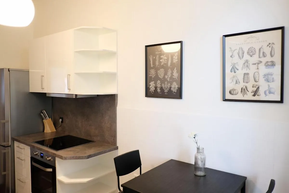Neue Wohnung Im Zentrum Von Graz Fuer 2-3 Personen 0*,  Австрия
